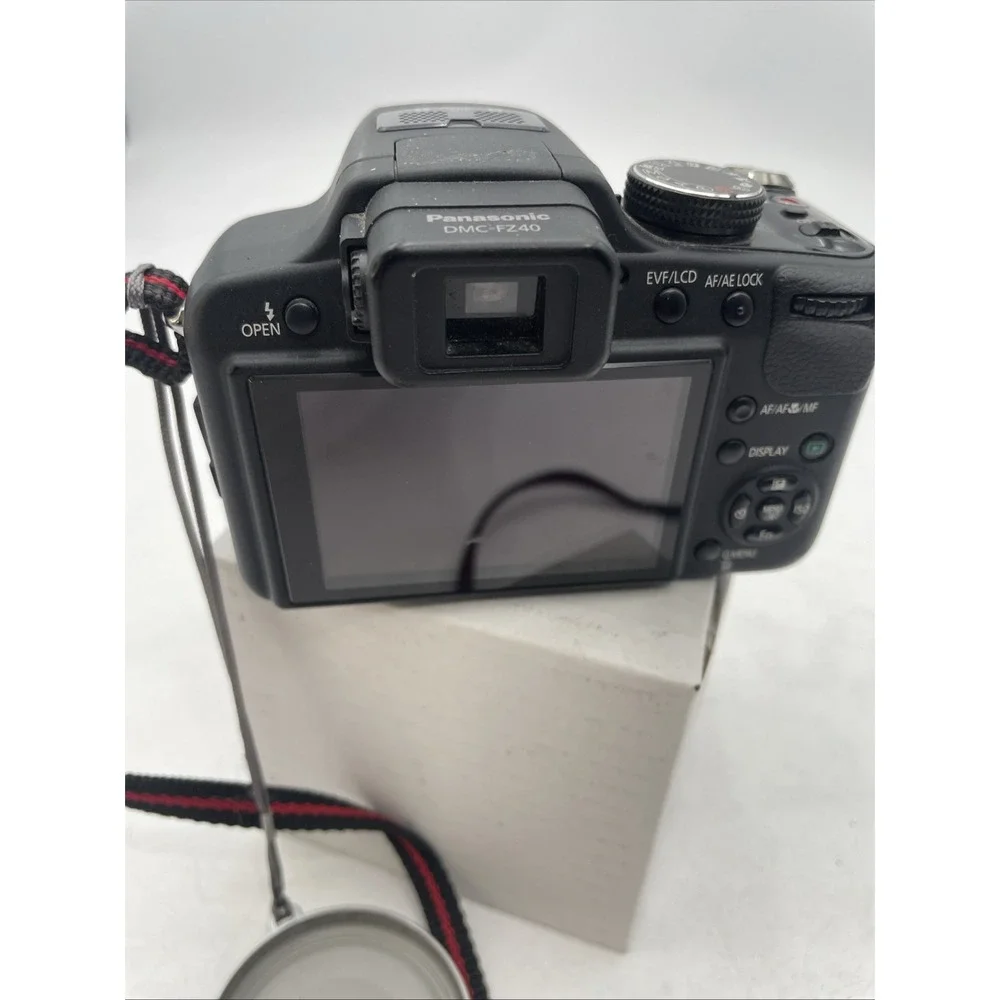 Panasonic Lumix DMC-FZ40 Digital Camera 14MP 24x Zoom+Battery+Charger+SD Card+